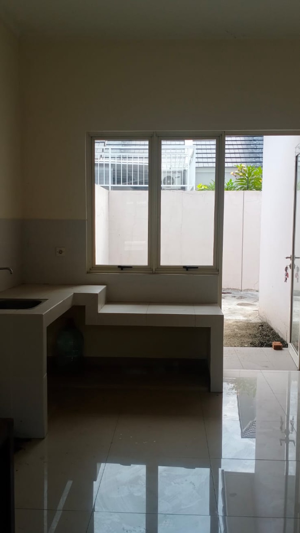 SUVARNA CLUSTER BIANCA DIJUAL RUMAH CANTIK