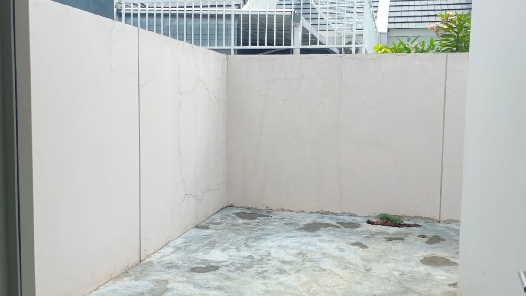 SUVARNA CLUSTER BIANCA DIJUAL RUMAH CANTIK