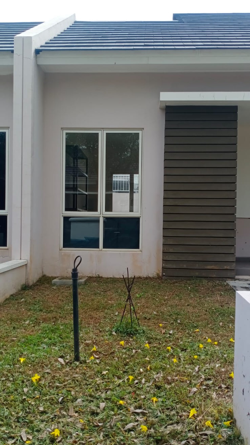 SUVARNA CLUSTER BIANCA DIJUAL RUMAH CANTIK