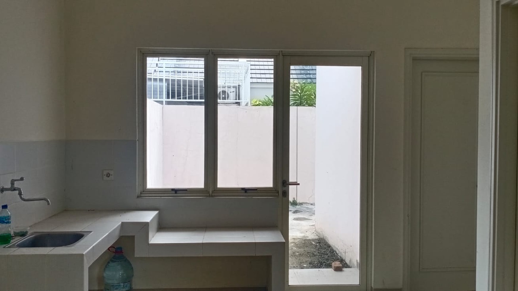 SUVARNA CLUSTER BIANCA DIJUAL RUMAH CANTIK