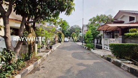 Rumah Dalam Kompleks Bumi Karang Indah Lebak Bulus