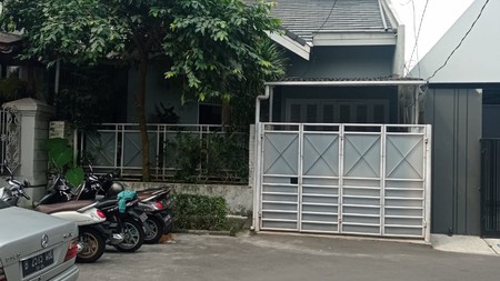 Rumah Bagus Di Pelikan Bintaro Jaya Sektor 2..