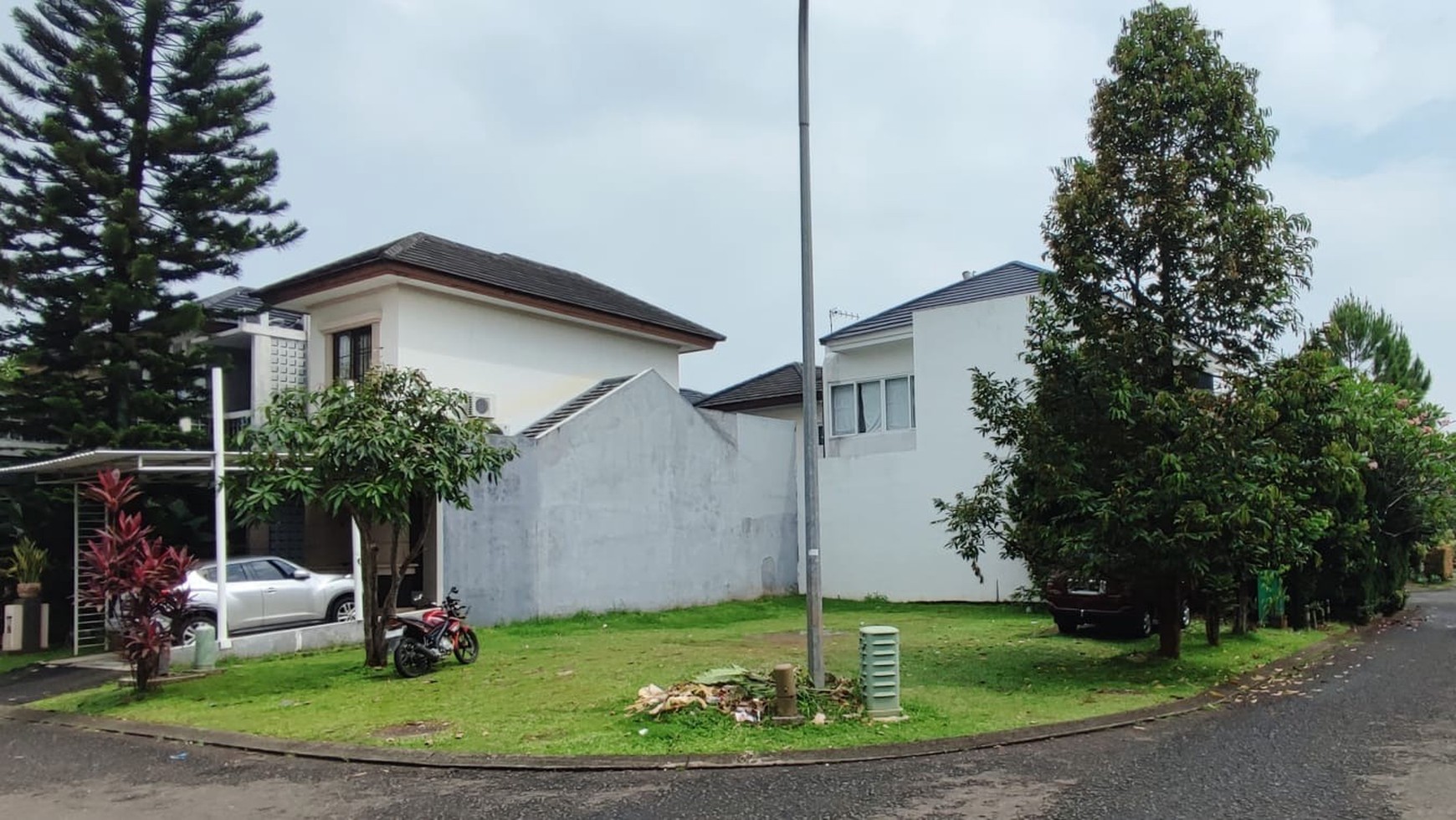 Jarang Ada. Tanah Kavling Hoek Di Delatinos Brazilia Flamengo, BSD