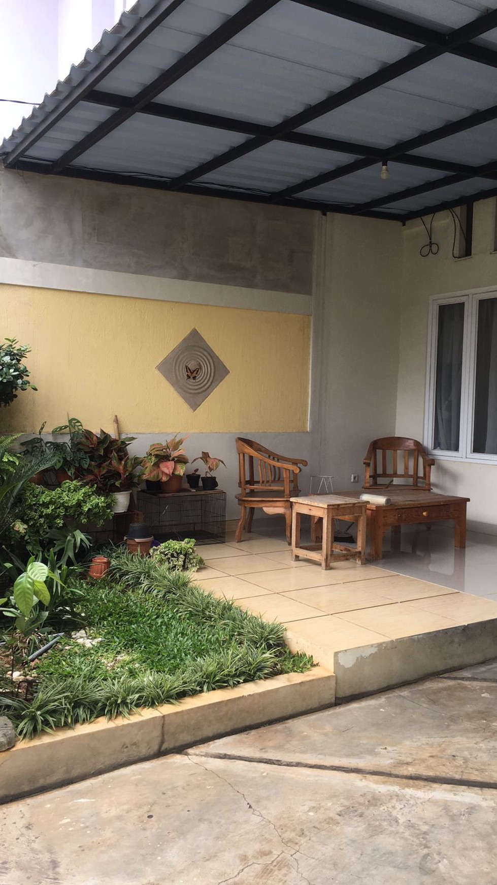 Rumah Siap Huni dengan Kondisi Terawat Rapi dan Hunian Nyaman @Griya Jakarta