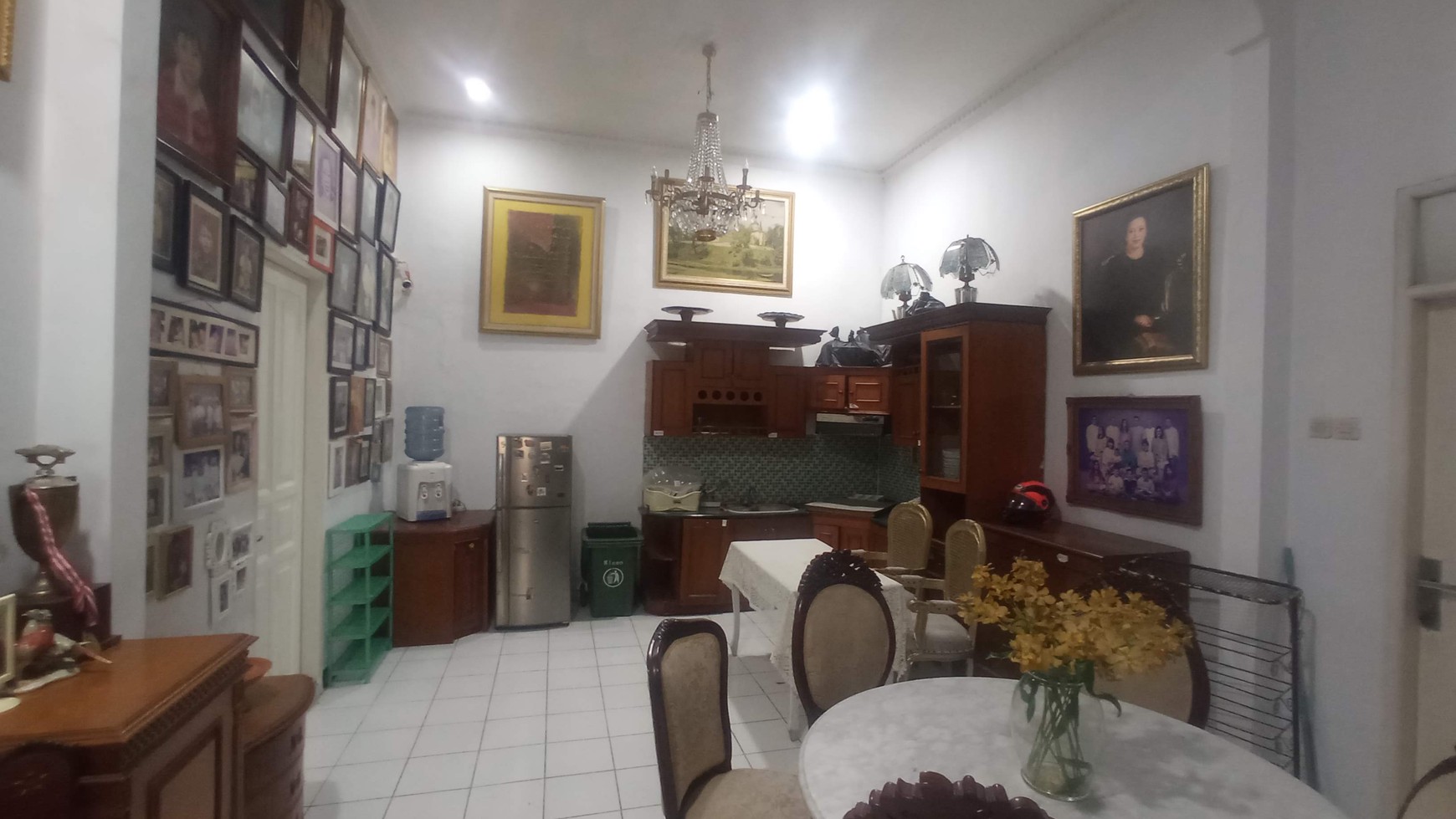 Dijual Kavling Dan Bangunan Villa, PKP Ciracas, Jakarta Timur