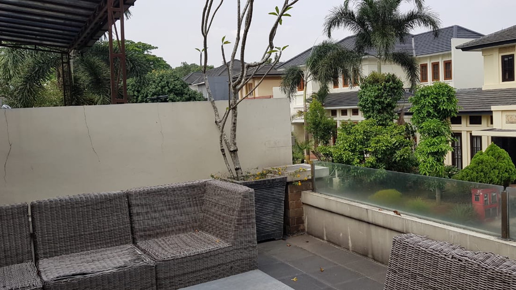 Rumah Bagus, elegan, siap huni, lingkungan bersih di Menteng Residence, Bintaro, Sektor 9