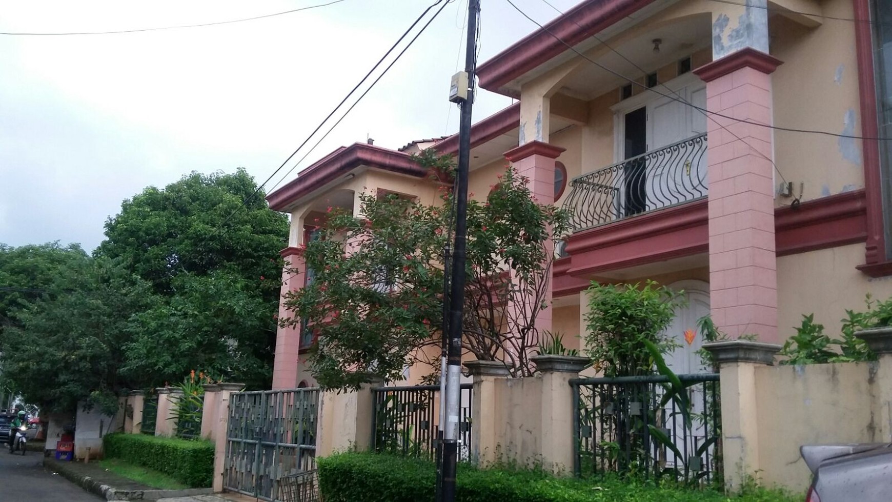 Rumah di sektor 6 Bintaro Jaya