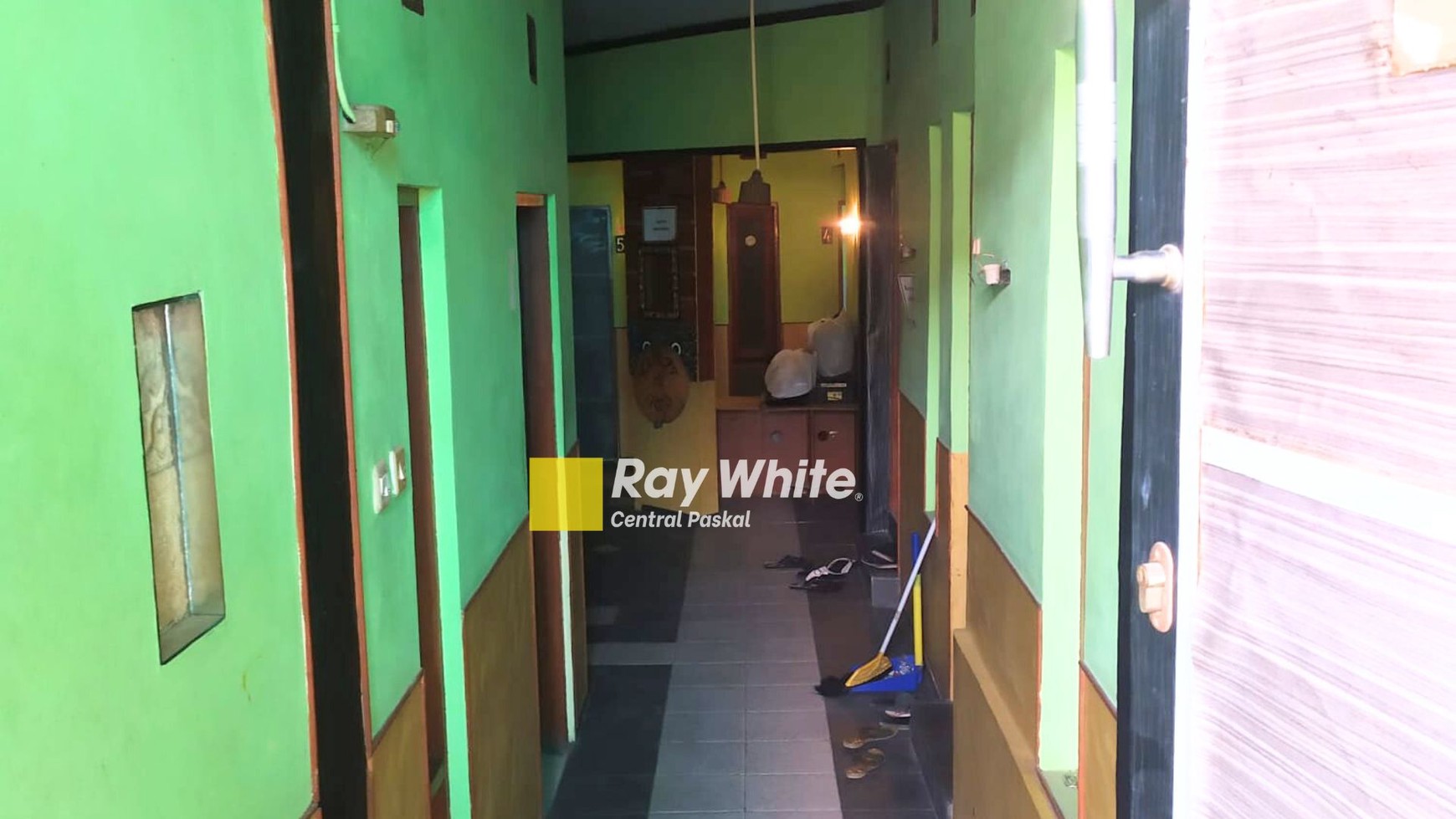 Kosan + Kedai Cafe di Sayap Gatot Subroto Bandung