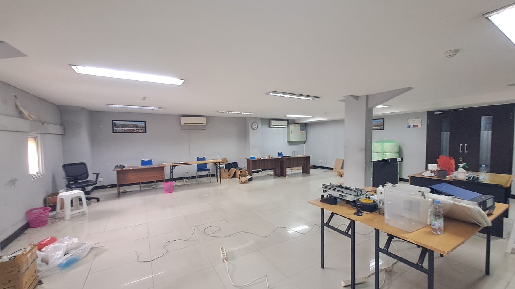 GEDUNG KANTOR BIZPARK 1 PULOGADUNG YANG STRATEGIS 