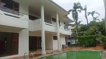  Beautifull House with swimming pool at Permata Hijau Area