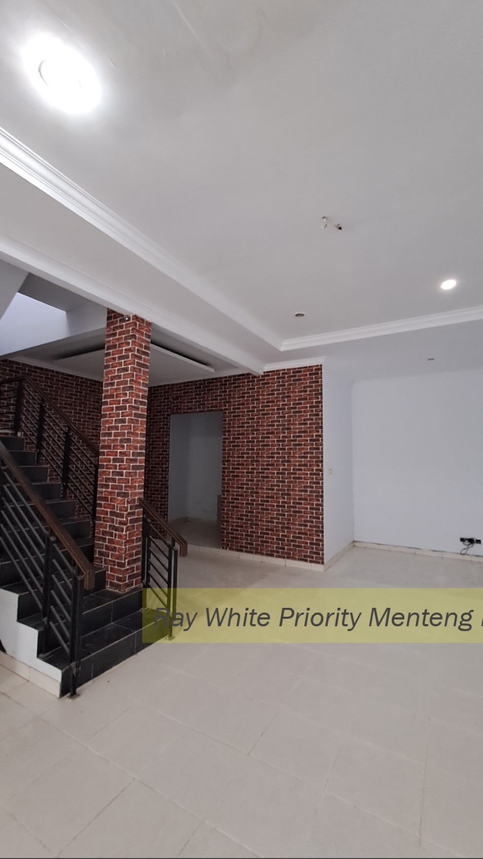 Jual Cepat Rumah Modern Minimalis 2 Lantai, Binong Raya, Curug, Karawaci 