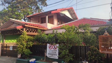 Rumah 2 lantai di jakarta barat,kemanggisan