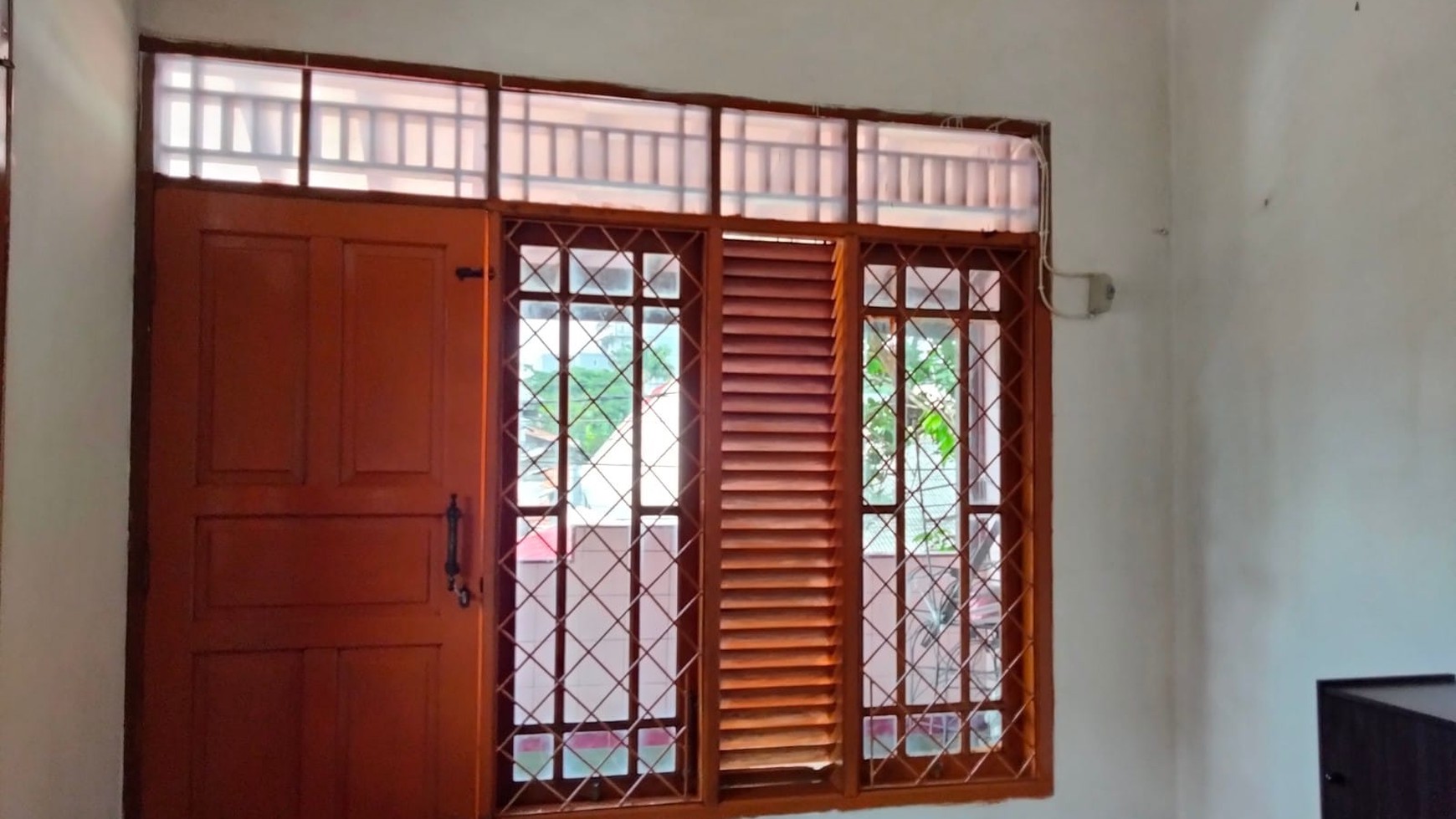 Rumah 2 lantai di jakarta barat,kemanggisan