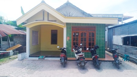 Rumah Lokasi Strategis Pinggir Jalan Raya Besar Dikawasan Kuman, Kota Bojonegoro