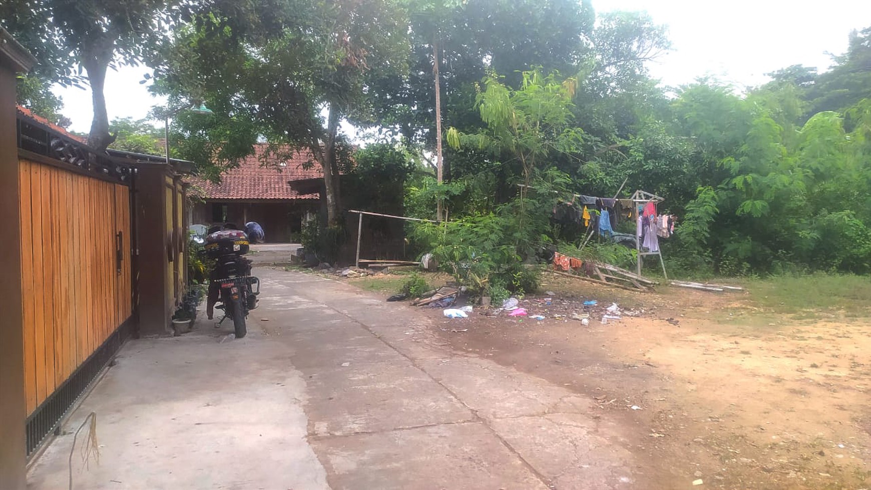 Tanah Pekarangan Luas 863 Meter Persegi Lokasi Dekat Pasar Bibis