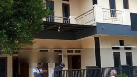 Rumah 2 lantai di perumahan pesona vista mekarsari cileungsi bogor