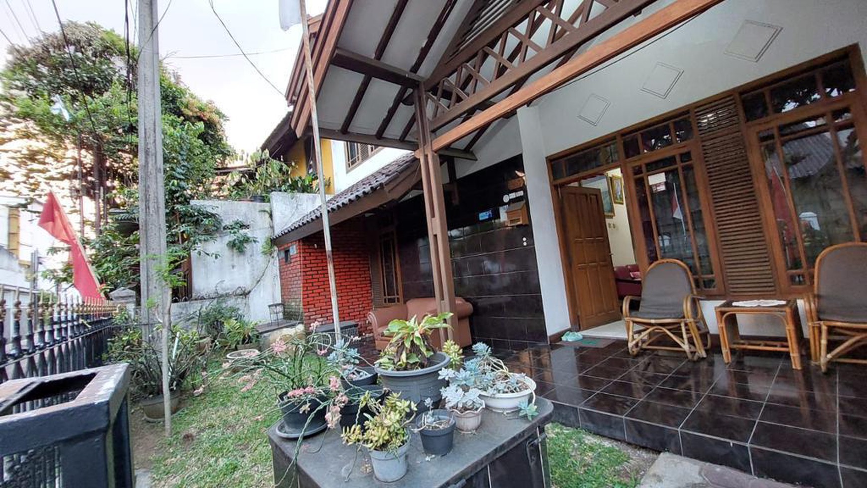 Rumah Lux Minimalis di Sayap Buah Batu, Bandung