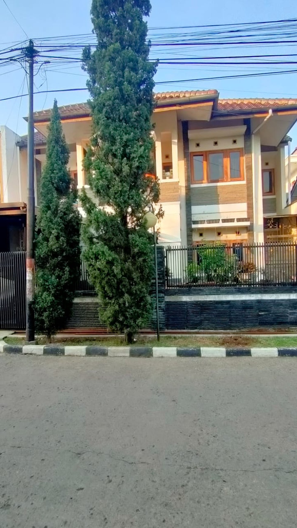 Rumah Lux Terawat di jl Pasirlayang, Arcamanik