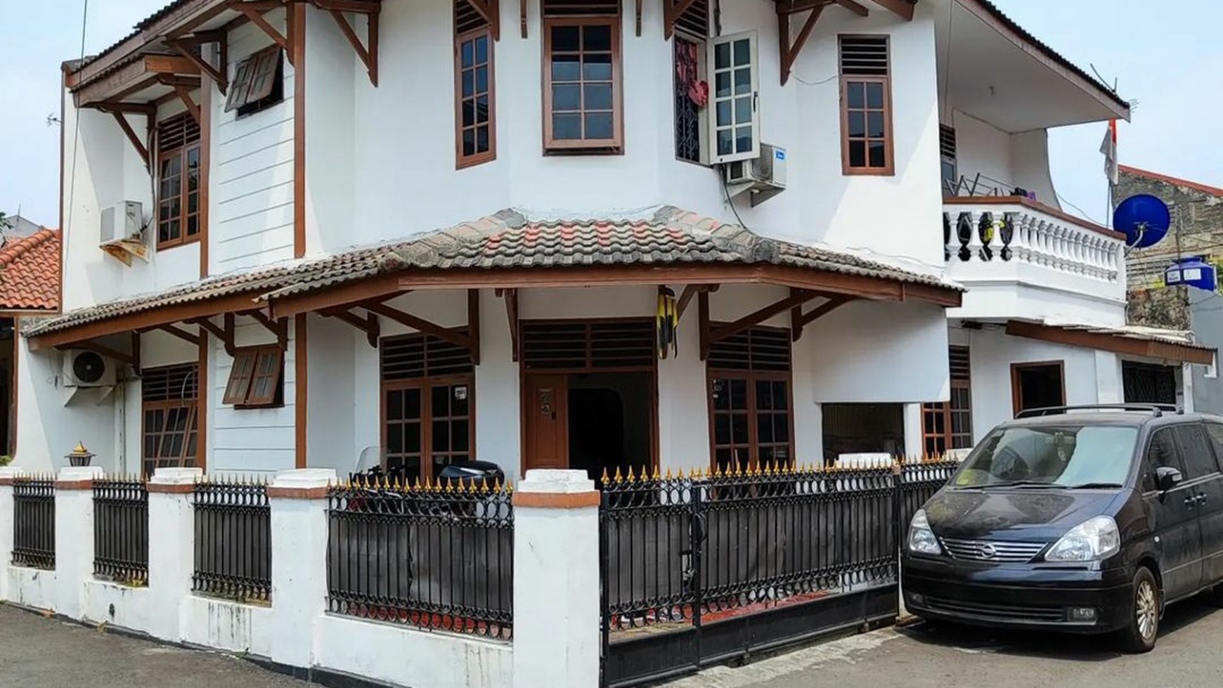 Dijual Rumah Posisi Hook di Perum Jatiwaringin Asri, Bekasi