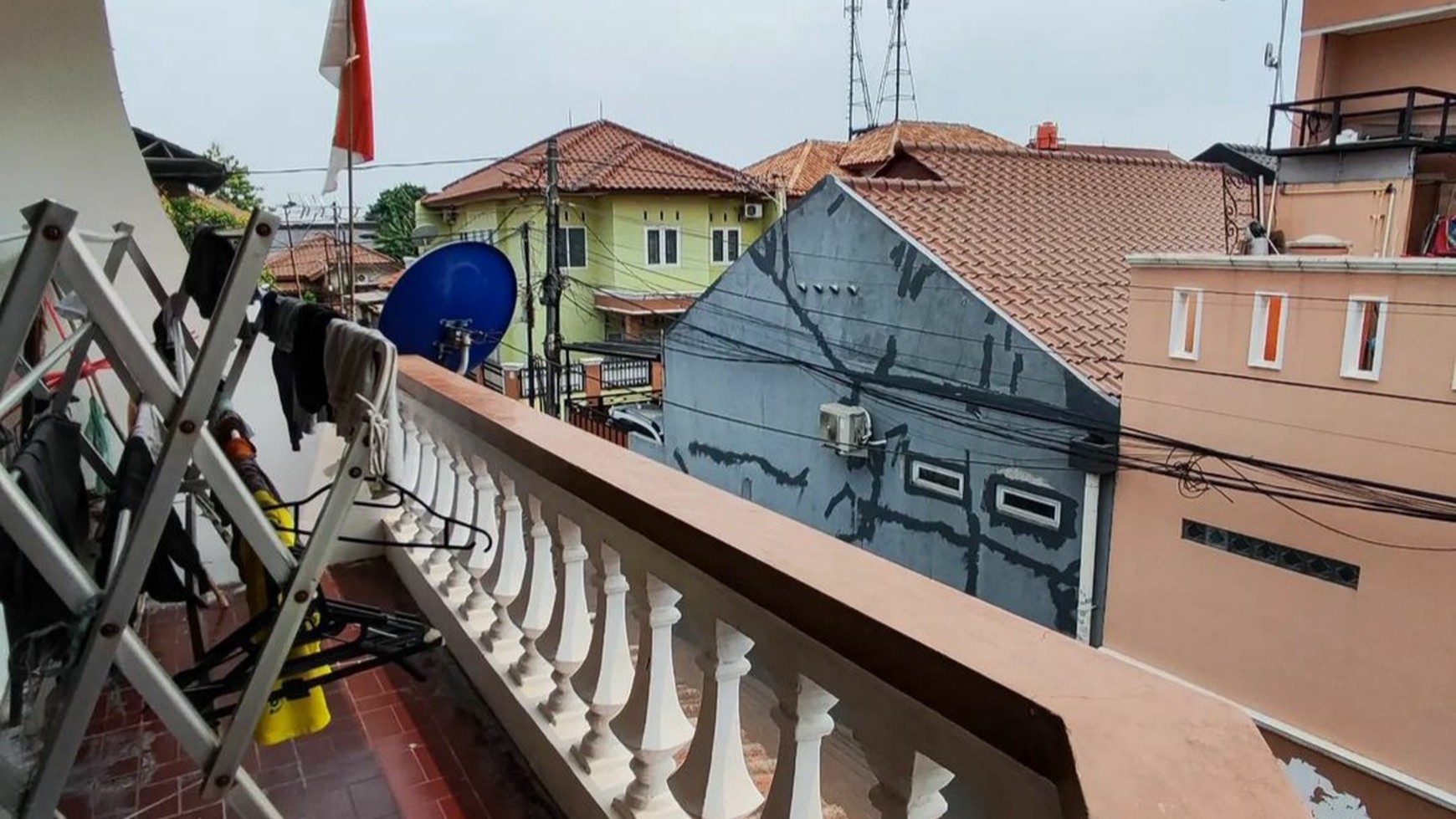 Dijual Rumah Posisi Hook di Perum Jatiwaringin Asri, Bekasi