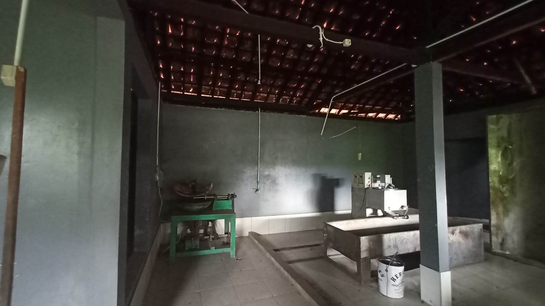 Super Murah bangunan dan tanah bekas Pabrik Tahu di Tapos Cimanggis