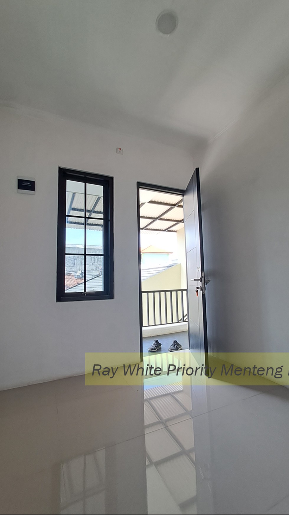 Kost Baru 15 Pintu di Karang Tengah, Tangerang