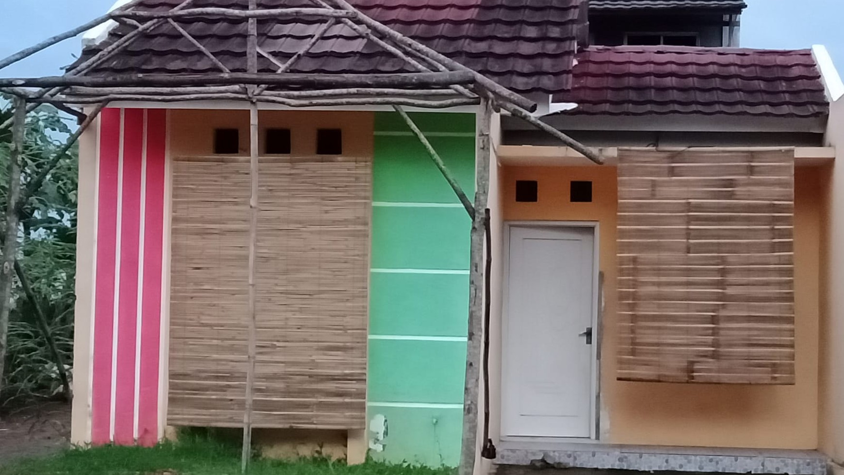 Dijual Tanah Pinggir Jalan di Jl Raya Pohon Jati, Cileles, Tigaraksa