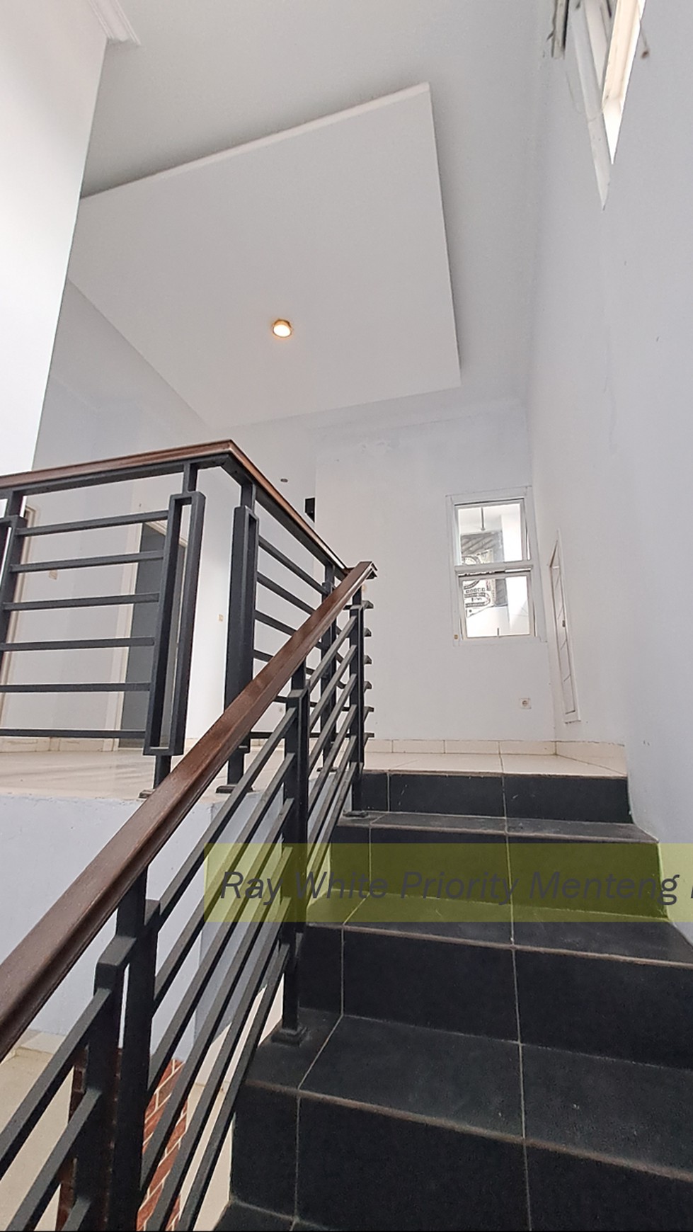 Jual Cepat Rumah Modern Minimalis 2 Lantai, Binong Raya, Curug, Karawaci #HR