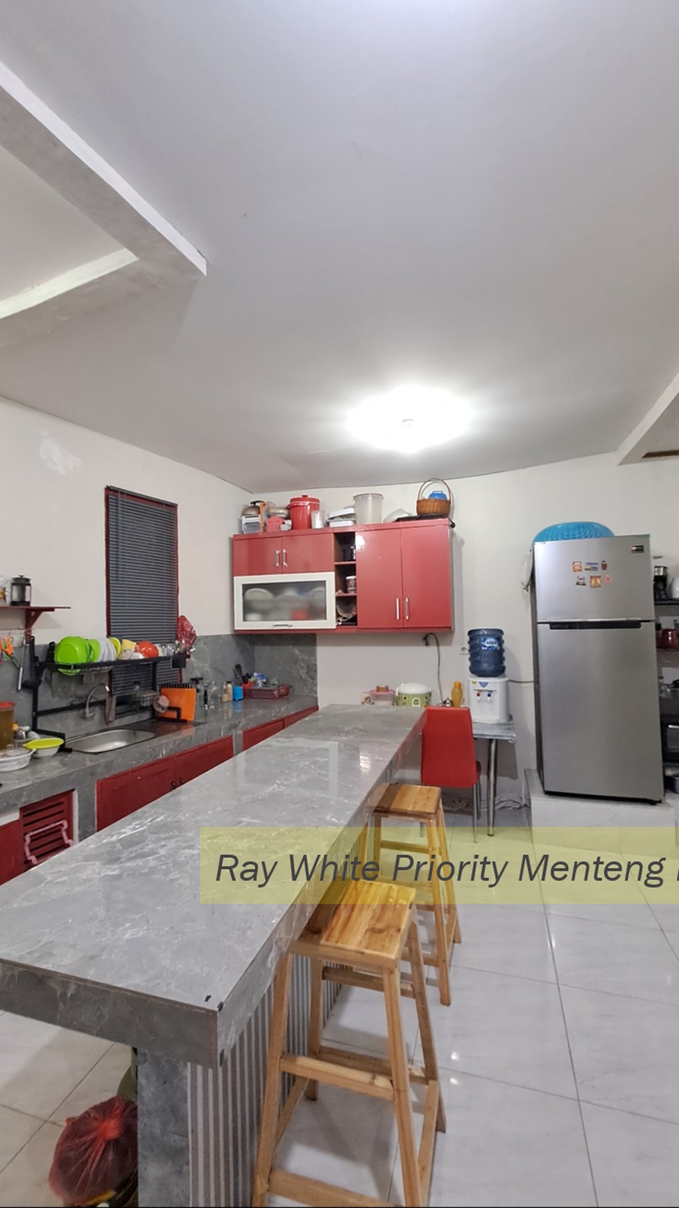 Rumah Modern Minimalis, Lokasi Strategis di Tengah Kota Tangerang #HR