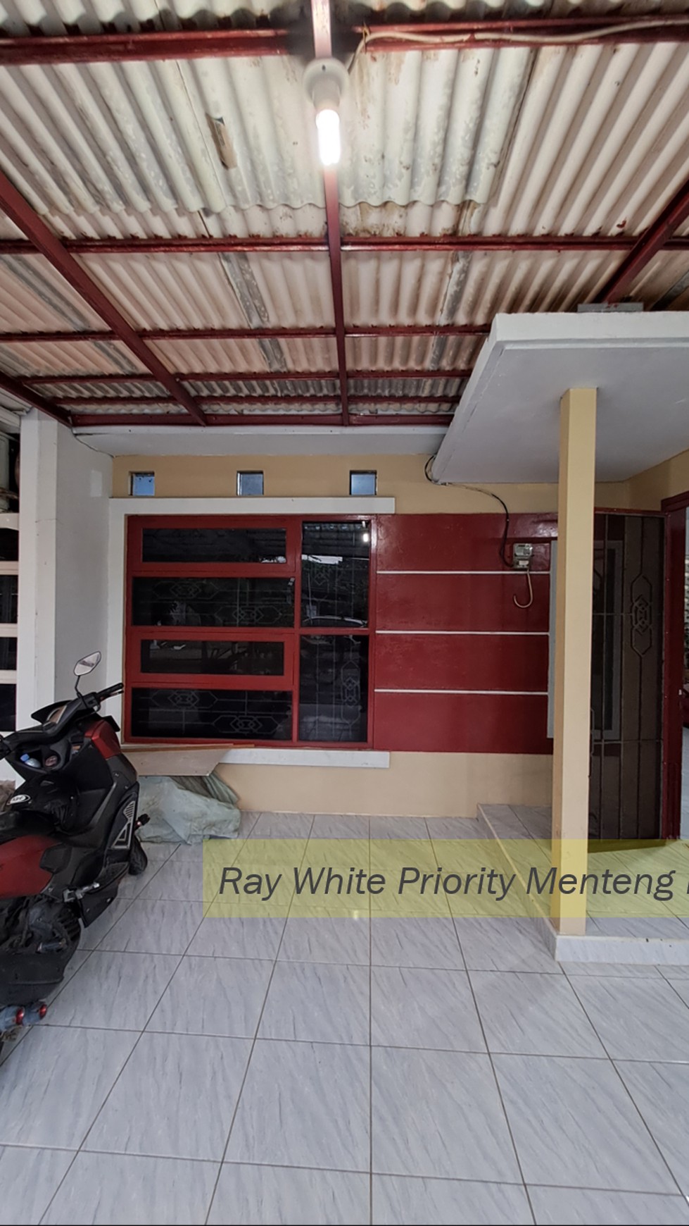 Rumah Modern Minimalis, Lokasi Strategis di Tengah Kota Tangerang #HR