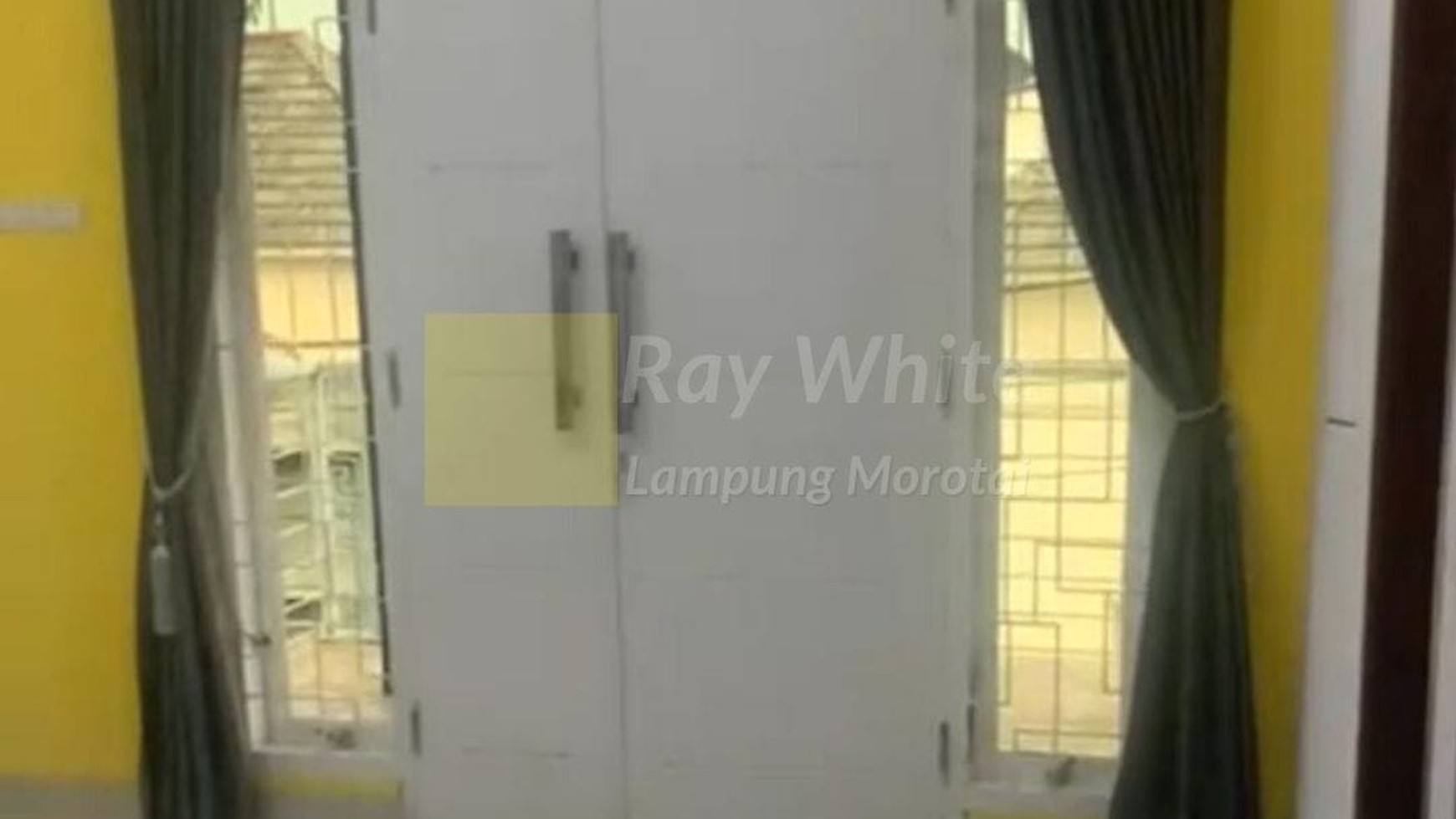 Dijual Rumah Tingkat Minimalis di Perumahan Pramuka Residence