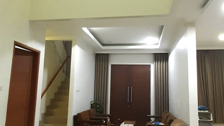 Dijual Rumah Bagus 2 lantai di Villa Ilhami, Kelapa Dua Tangerang