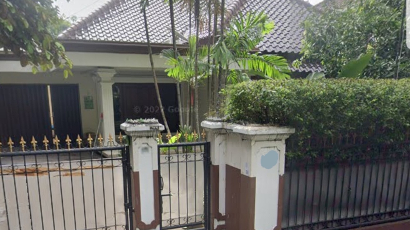 Rumah Elegan di Lokasi Prestisius