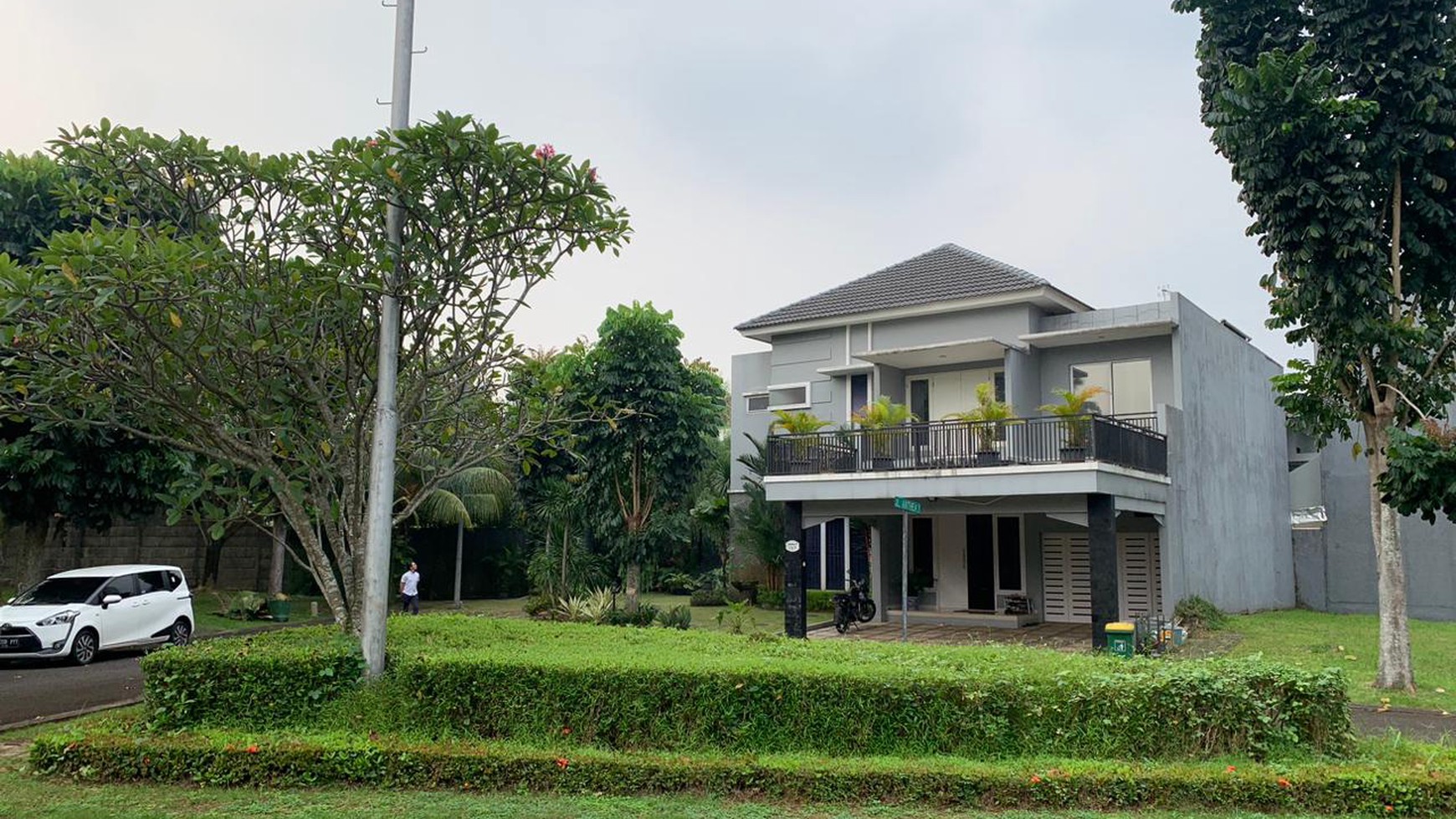 Rumah Mewah di Kawasan Elit BSD Hunian Nyaman & Aman 