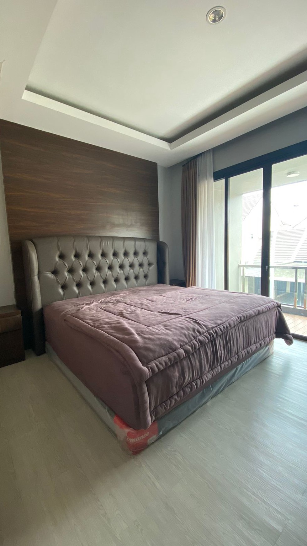 Rumah siap huni di Melia Garden Bintaro, Graha Raya 