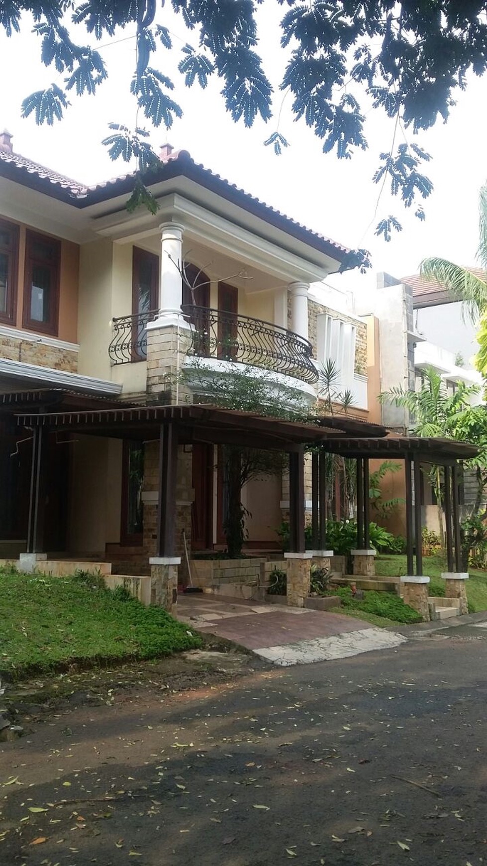 Rumah cantik,siap huni dalam clutser  Bintaro Jaya