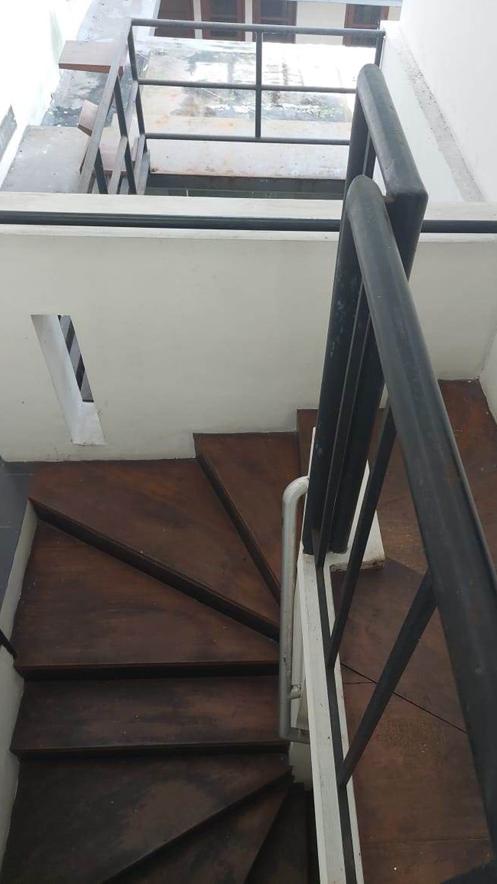 Rumah lux siap huni di bintaro