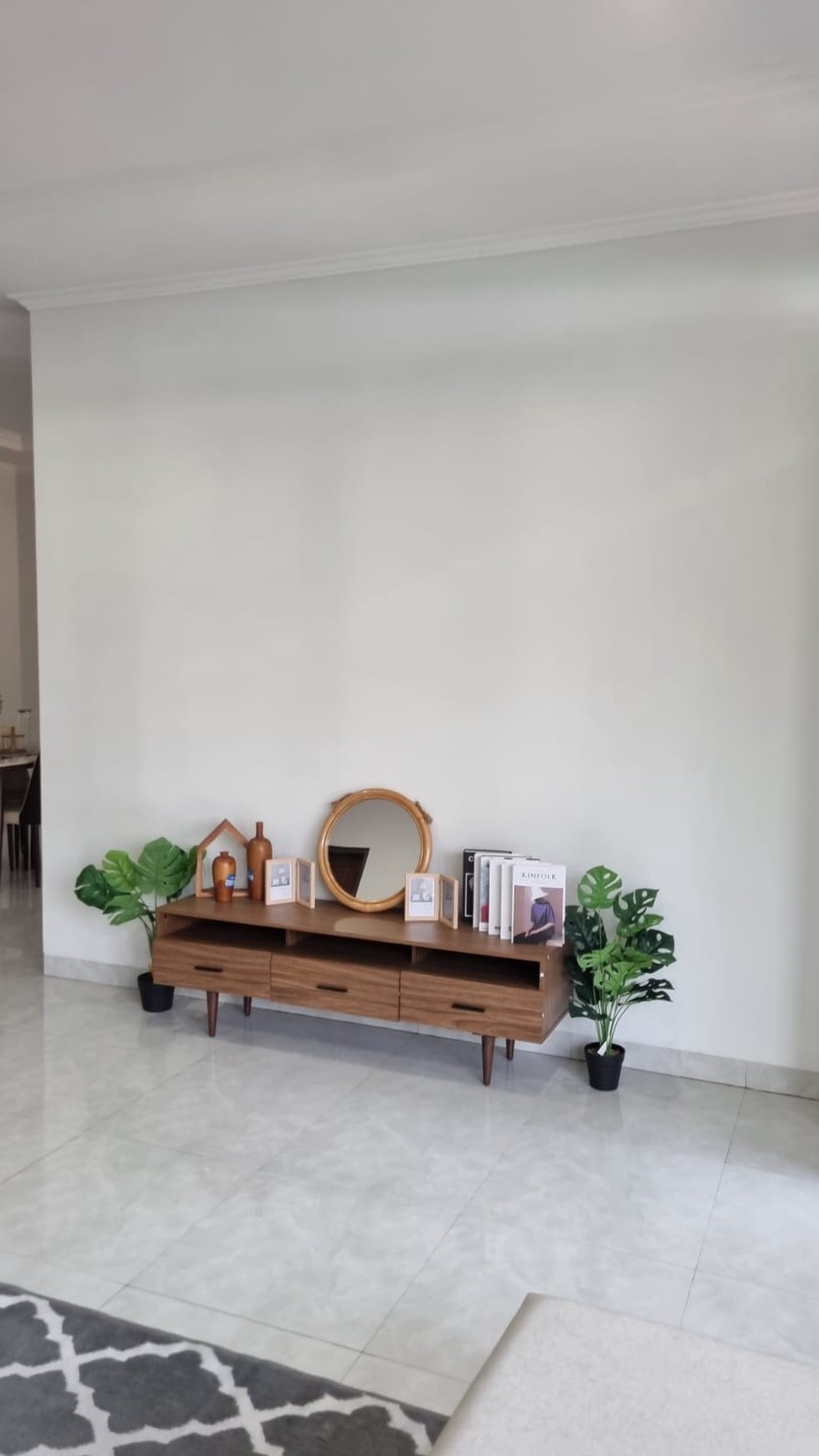 Rumah Baru Full Furnished, Siap Huni dan Strategis Dekat Stasiun Sudimara (Jombang)