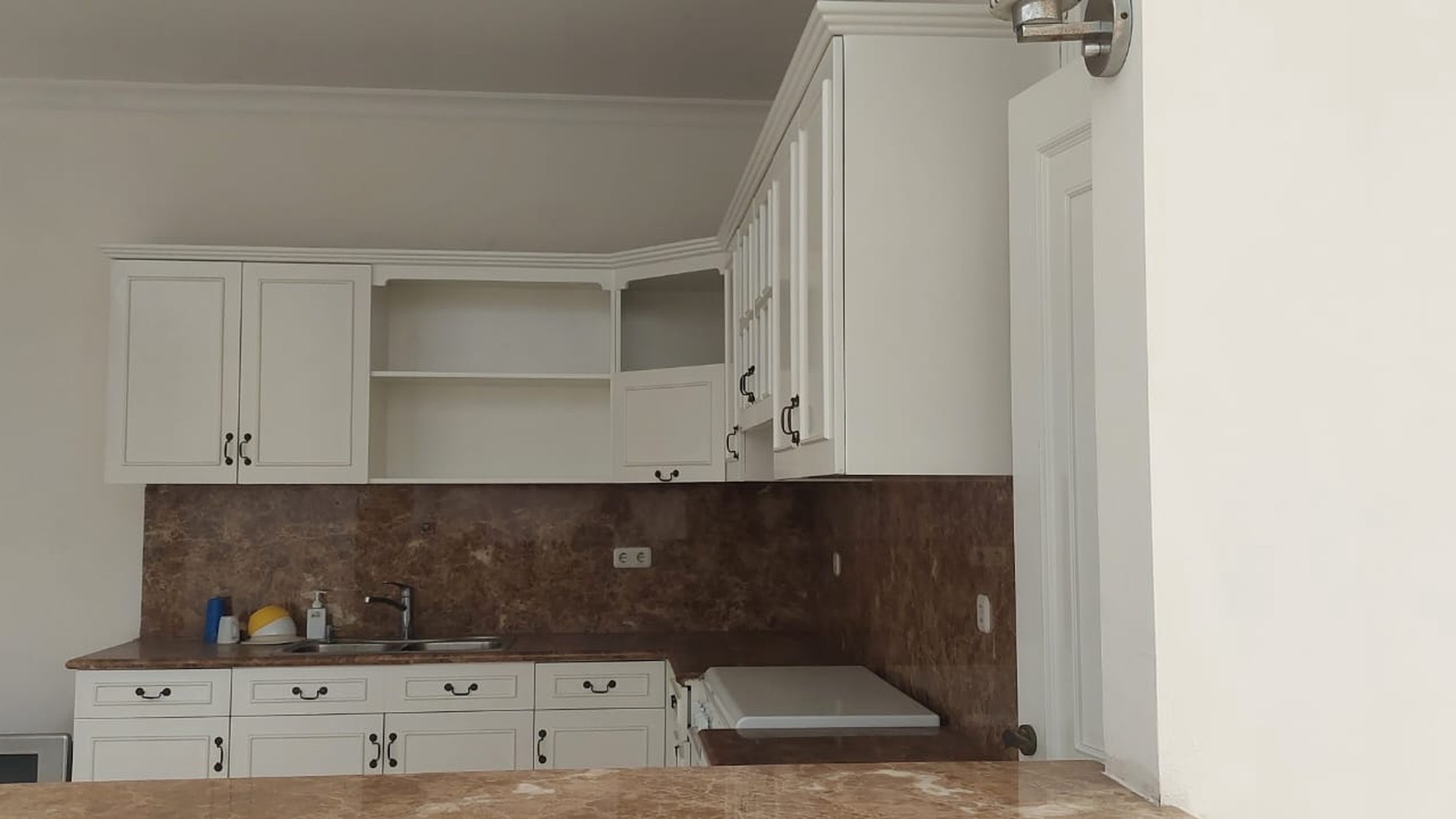 Rumah Lux siap huni di gedung pinang jakarta