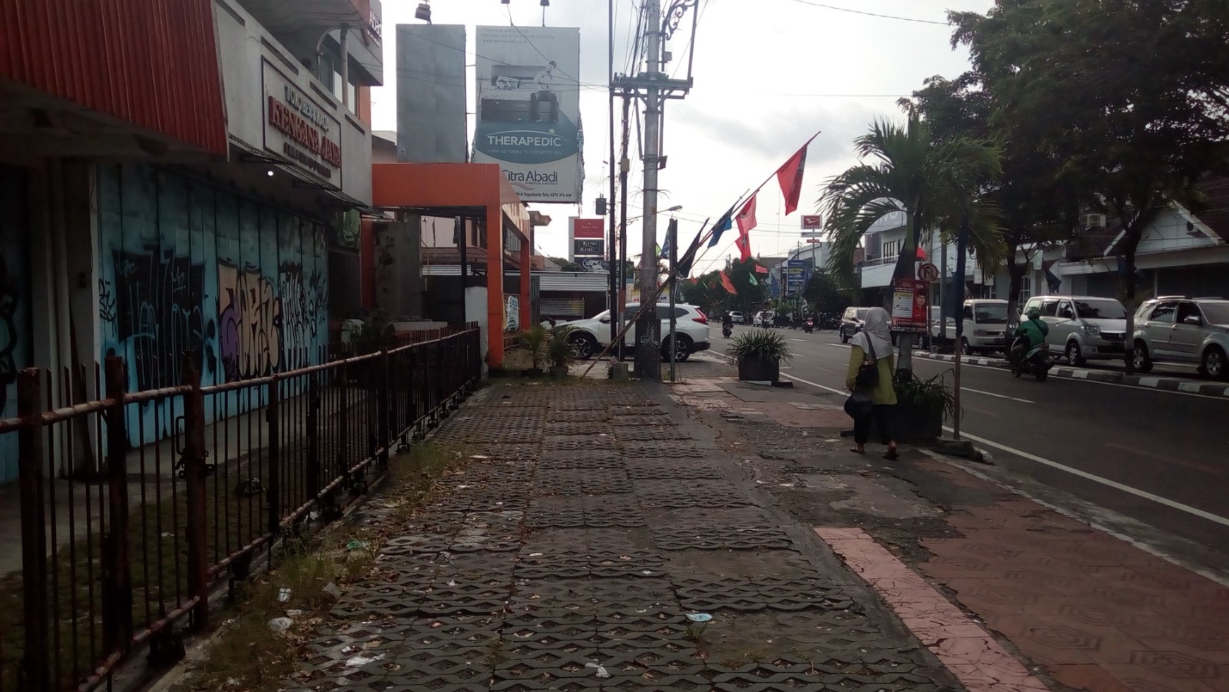 Ruang Usaha Di Area Komersil Jl Mayjend Sutoyo Yogyakarta