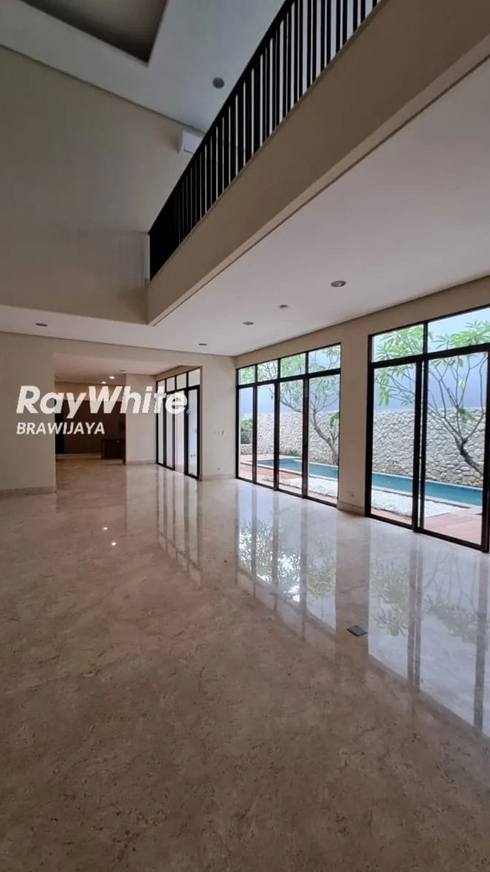 Disewakan Rumah Modern Siap Huni Area Pondok Indah