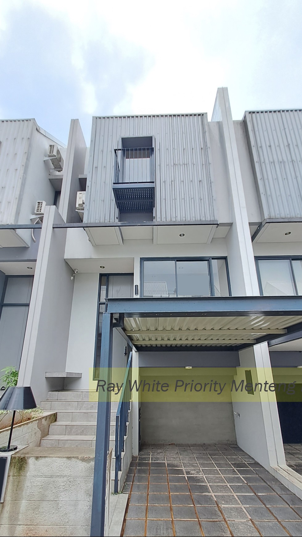 Brand New House with Modern Design, Greenwich Park, BSD, Tangerang Selatan