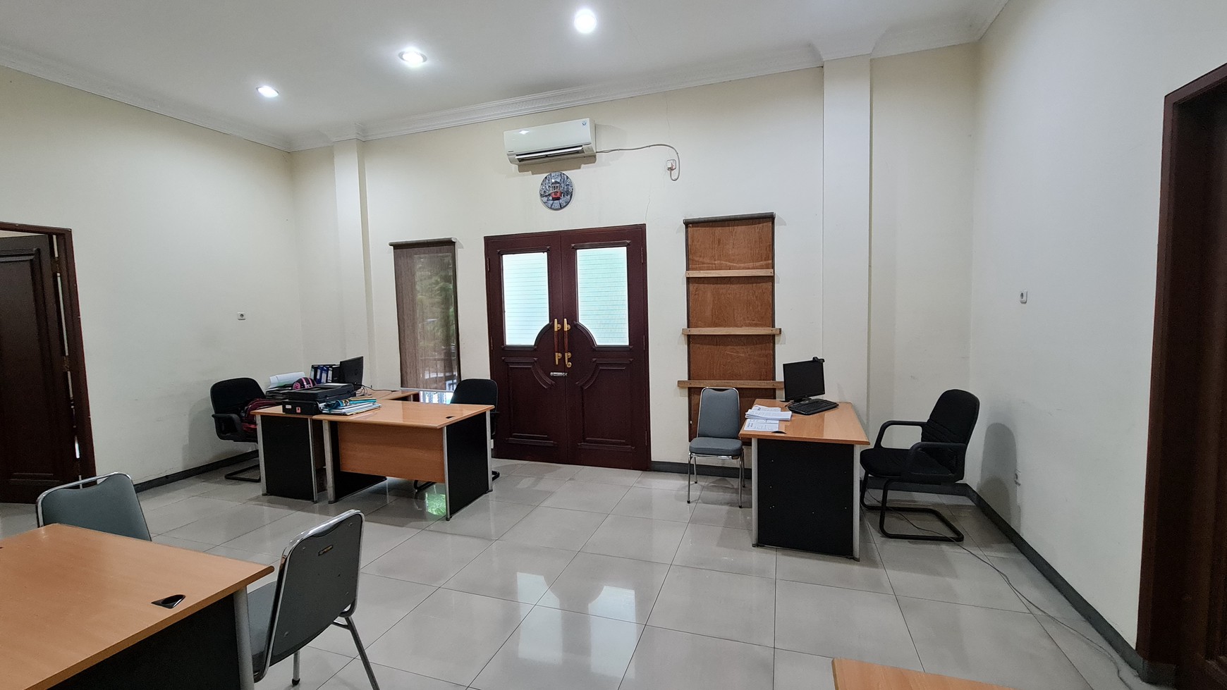 Rumah di Tebet bisa di jadikan Kantor atau tempat Usaha