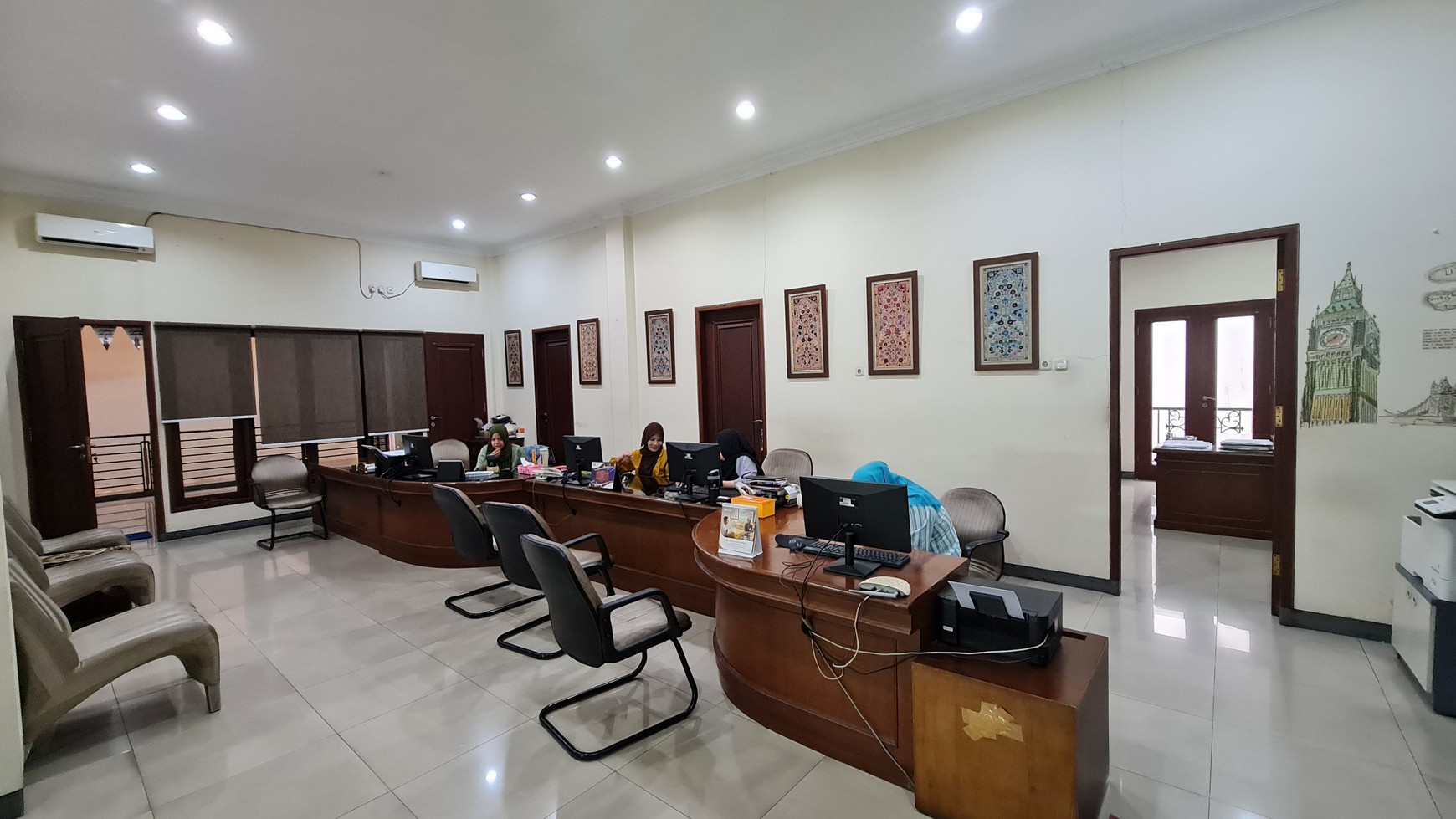 Rumah di Tebet bisa di jadikan Kantor atau tempat Usaha