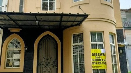 Disewakan murah rumah di Taman Britania JL. Lancelot Lippo Karawaci Tangerang