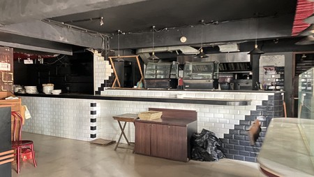 EX bar and cafe di wilayah kemang raya, jakarta selatan