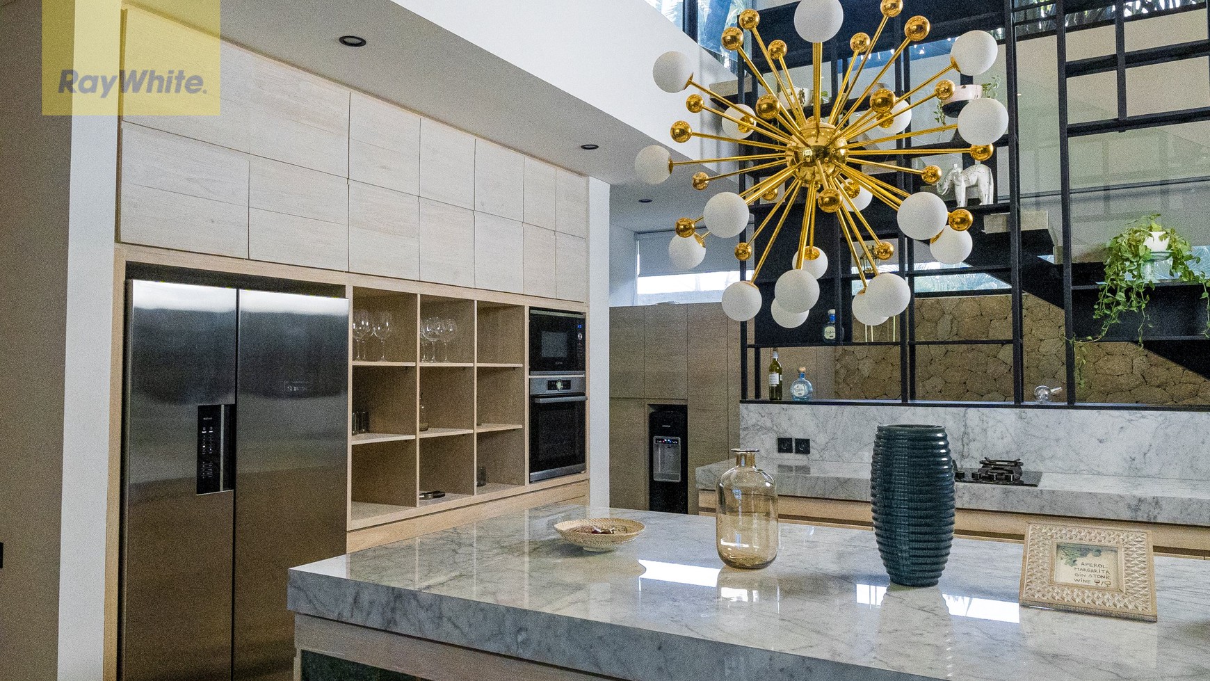 One of a kind Designer Villa in great Location of Canggu Bali