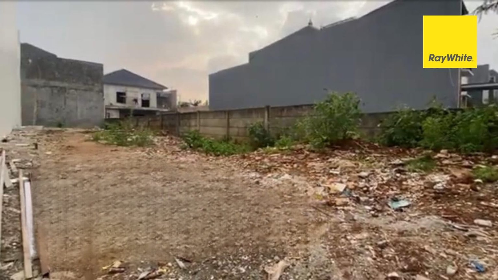 Kavling Bagus Diarea Pondok Indah Siap Bangun Dekat  Jalan Utama