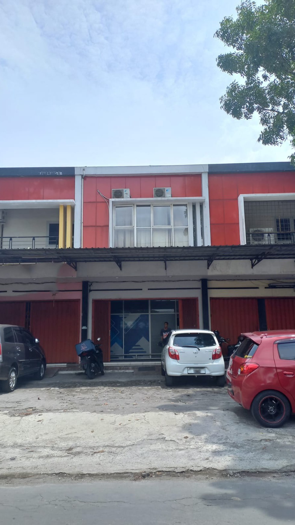 Dijual Ruko & Tanah Lokasi Strategis di Jalan Kabupaten 