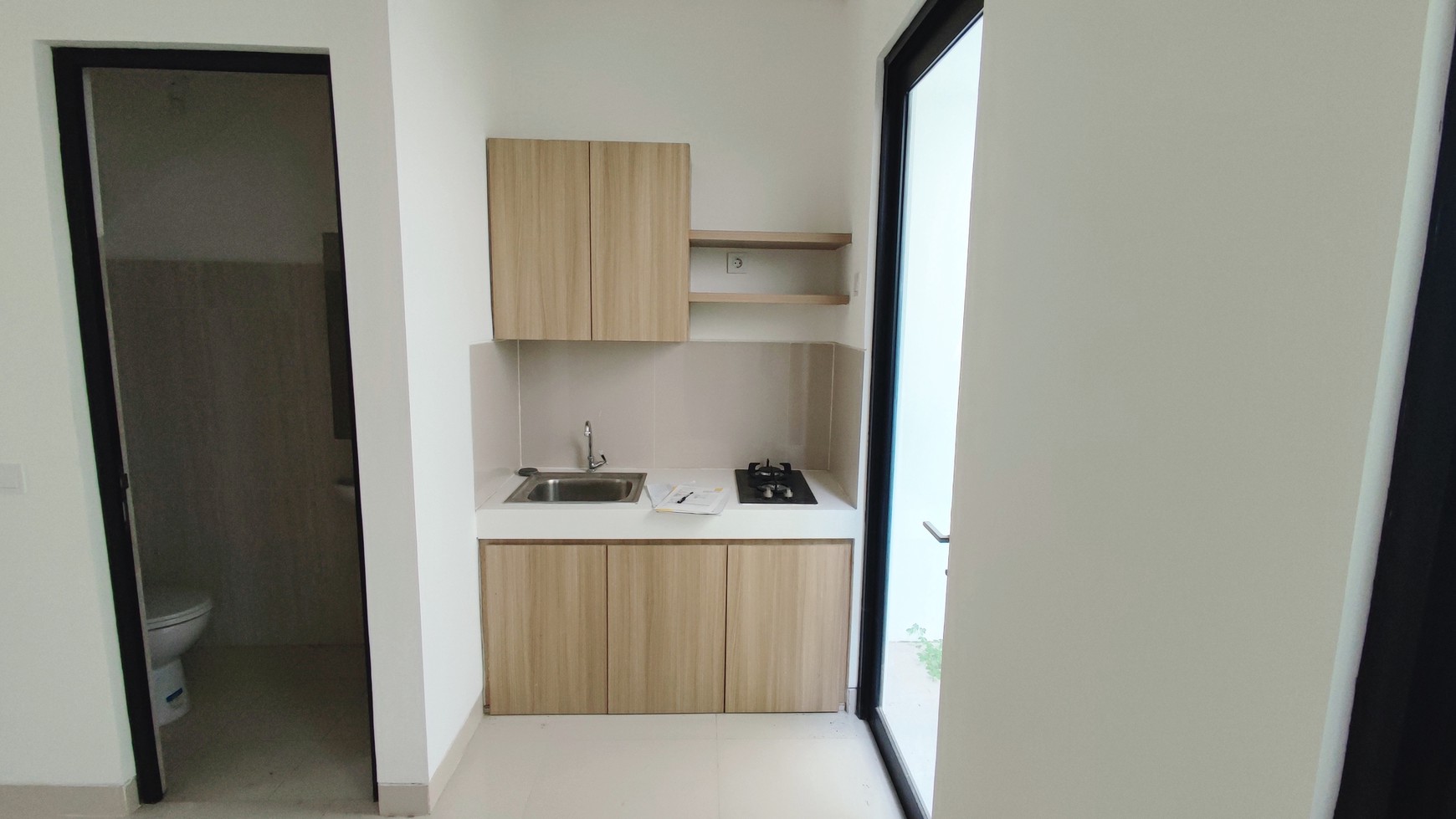 Flash Sale. Rumah modern Provence Suite, BSD